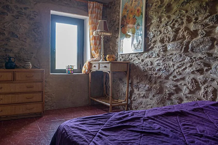 Can Rique Las Escaulas Holiday home